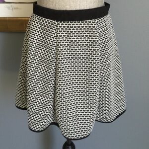 Walter Baker Honeycomb Design Stretchy Skirt